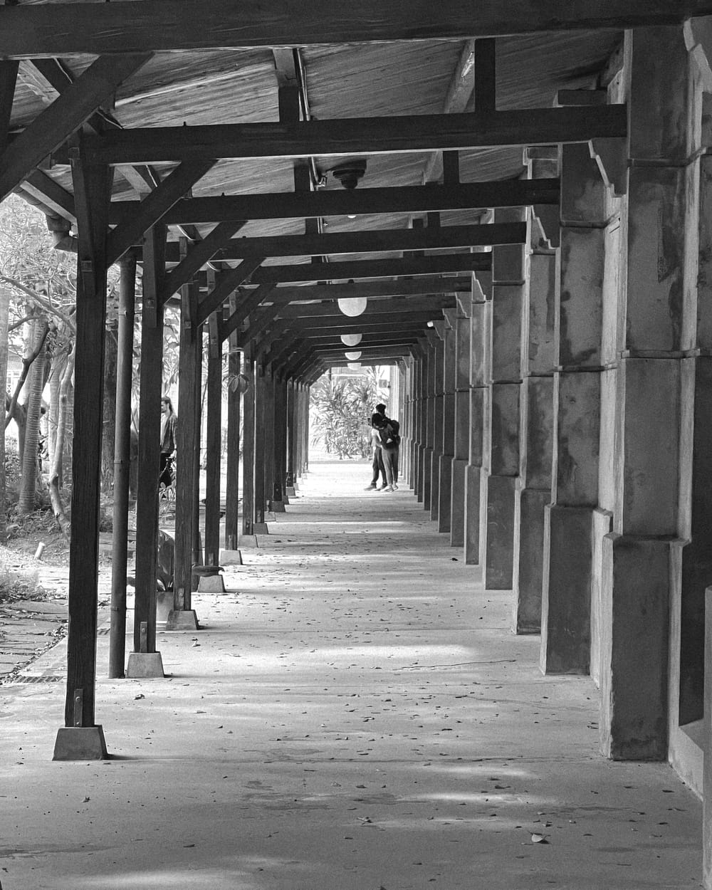 A pathway into the distance. 